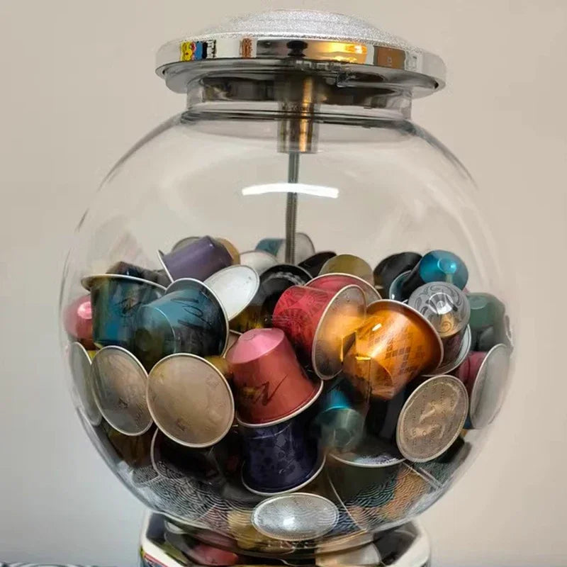 Maquina expendedora para café, tatuajes, juguetes